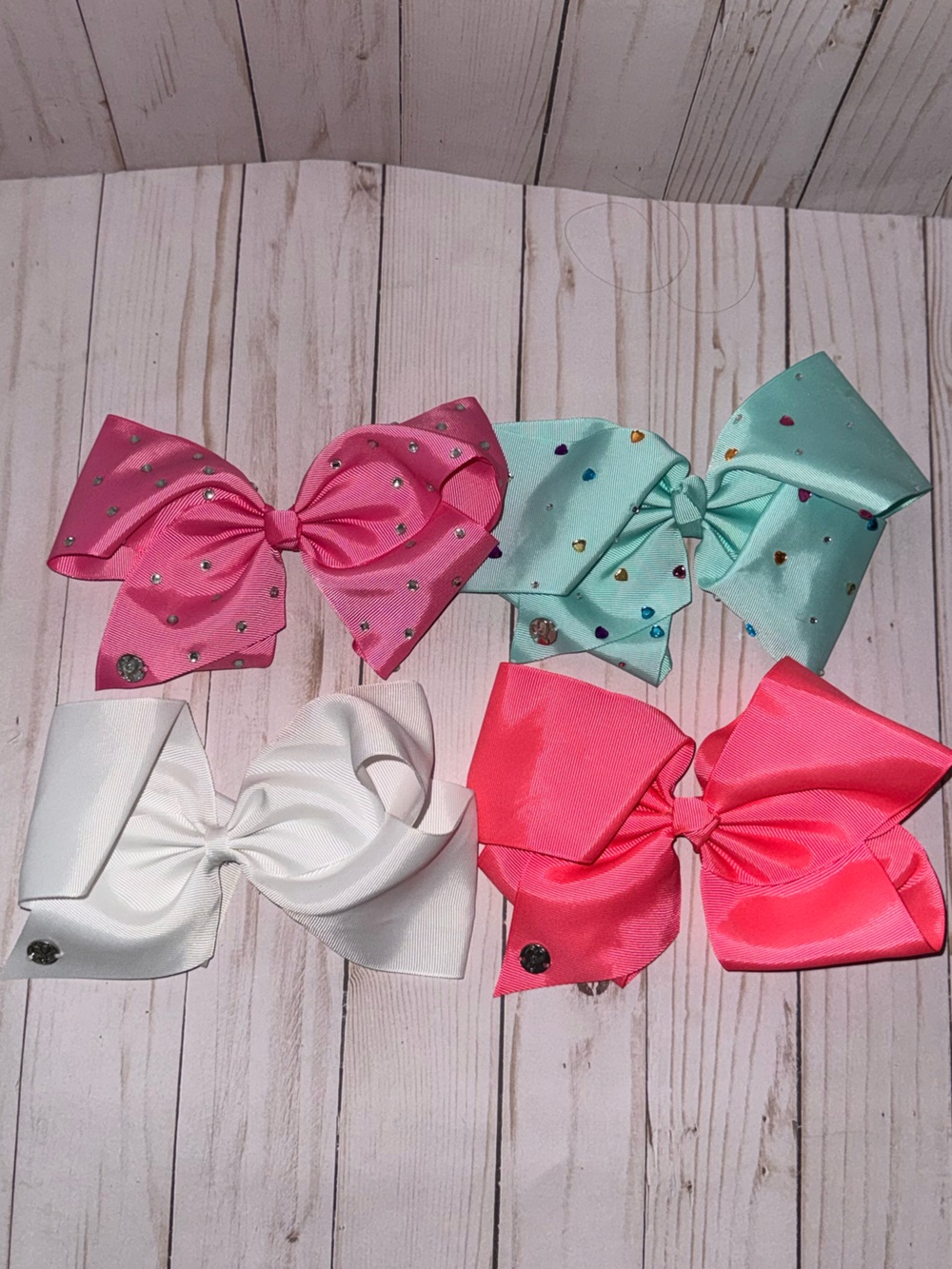 Jojo bows